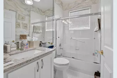 10632 Royal Caribbean Circle, Boynton Beach, FL 33437 - Photo 14