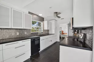 11134 Highland Cir, Boca Raton, FL 33428 - Photo 8