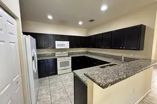 9136 SW 227th Terrace, Cutler Bay, FL 33190 - Photo 6