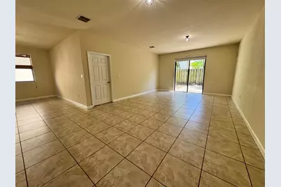 9136 SW 227th Terrace #9136, Cutler Bay, FL 33190 - Photo 4