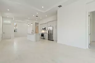 204 SE Via Sangro, Port Saint Lucie, FL 34952 - Photo 8