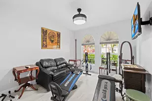 1750 W Oak Knoll Cir, Davie, FL 33324 - Photo 20