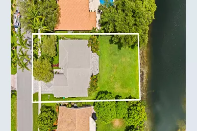1750 W Oak Knoll Circle, Davie, FL 33324 - Photo 4