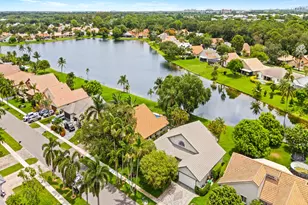 1750 W Oak Knoll Cir, Davie, FL 33324 - Photo 2
