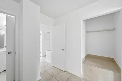 4012 Del Rio Way, Sunrise, FL 33351 - Photo 16