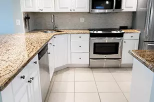 3111 NE 51st St, Fort Lauderdale, FL 33308 - Photo 6