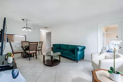 2615 Garden Drive N #307, Lake Worth, FL 33461 - Photo 4