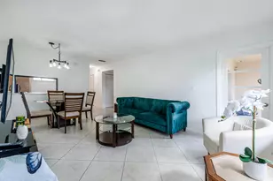 2615 Garden Dr N, Lake Worth, FL 33461 - Photo 4