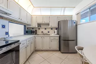 2615 Garden Dr N, Lake Worth, FL 33461 - Photo 6