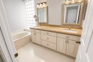 10139 Lexington Cir N, Boynton Beach, FL 33436 - Photo 12
