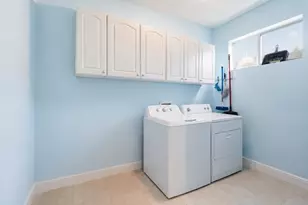 1517 Birdie Dr, Naples, FL 34120 - Photo 32