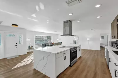 4751 NE 29th Avenue, Fort Lauderdale, FL 33308 - Photo 4