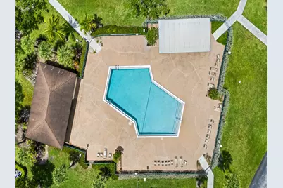 550 SW 137 Avenue #L114, Pembroke Pines, FL 33027 - Photo 32