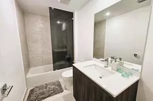 488 NE 18th St, Miami, FL 33132 - Photo 12