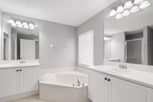 453 Rainbow Springs Terrace, Royal Palm Beach, FL 33411 - Photo 18