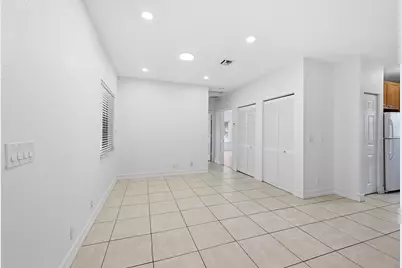 911 NE 12th Avenue, Pompano Beach, FL 33060 - Photo 6