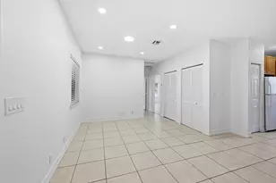 911 NE 12th Ave, Pompano Beach, FL 33060 - Photo 6