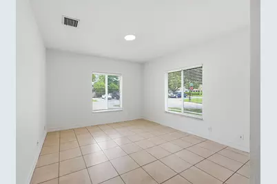 911 NE 12th Avenue, Pompano Beach, FL 33060 - Photo 14