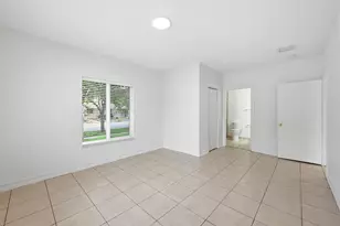911 NE 12th Ave, Pompano Beach, FL 33060 - Photo 20