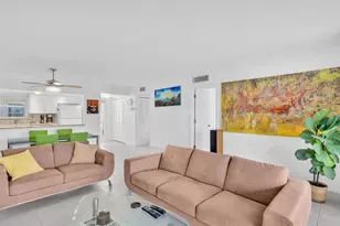 303 N Riverside Dr, Pompano Beach, FL 33062 - Photo 10