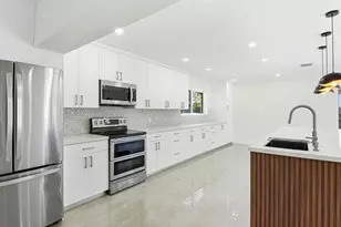 21020 Highland Lakes Blvd, Miami, FL 33179 - Photo 8