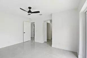 21020 Highland Lakes Blvd, Miami, FL 33179 - Photo 32