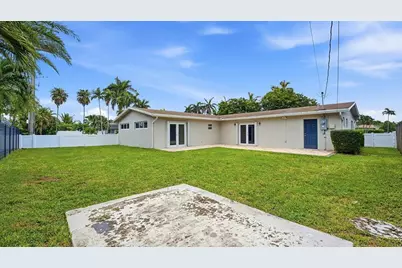 21020 Highland Lakes Boulevard, Miami, FL 33179 - Photo 42