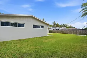 21020 Highland Lakes Blvd, Miami, FL 33179 - Photo 42