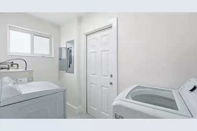 21020 Highland Lakes Boulevard, Miami, FL 33179 - Photo 20