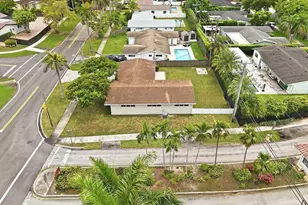 21020 Highland Lakes Blvd, Miami, FL 33179 - Photo 52
