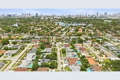 21020 Highland Lakes Boulevard, Miami, FL 33179 - Photo 62