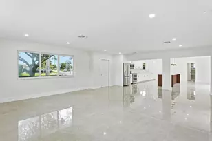 21020 Highland Lakes Blvd, Miami, FL 33179 - Photo 8