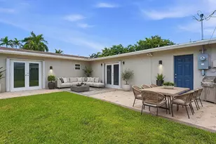 21020 Highland Lakes Blvd, Miami, FL 33179 - Photo 40