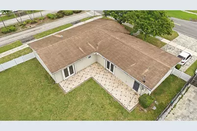 21020 Highland Lakes Boulevard, Miami, FL 33179 - Photo 48