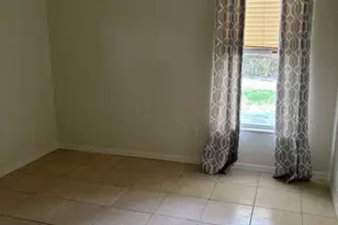 533 NW Avon Ave, Port Saint Lucie, FL 34983 - Photo 8