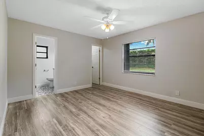 9 VÃ­a De Casas Norte, Boynton Beach, FL 33426 - Photo 8