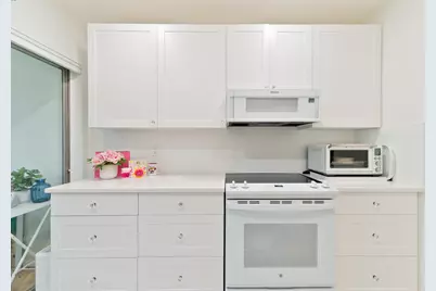 32 Abbey Lane #205, Delray Beach, FL 33446 - Photo 6