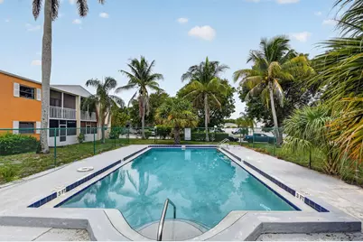 1505 Crescent Circle #B24, Lake Park, FL 33403 - Photo 2