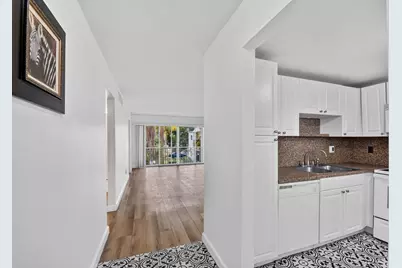 1505 Crescent Circle #B24, Lake Park, FL 33403 - Photo 10