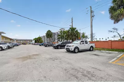 1505 Crescent Circle #B24, Lake Park, FL 33403 - Photo 8