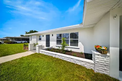 216 W Arbor Avenue, Port Saint Lucie, FL 34952 - Photo 2