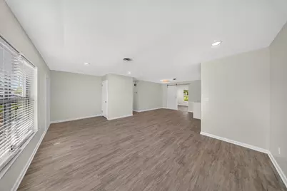 216 W Arbor Avenue, Port Saint Lucie, FL 34952 - Photo 6