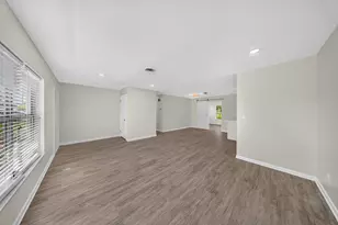 216 W Arbor Ave, Port Saint Lucie, FL 34952 - Photo 6