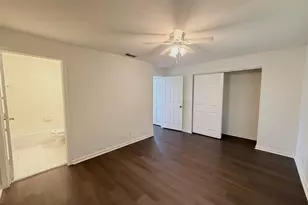 910 Summit Lake Dr, West Palm Beach, FL 33406 - Photo 12