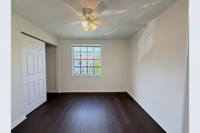 910 Summit Lake Drive, West Palm Beach, FL 33406 - Photo 16