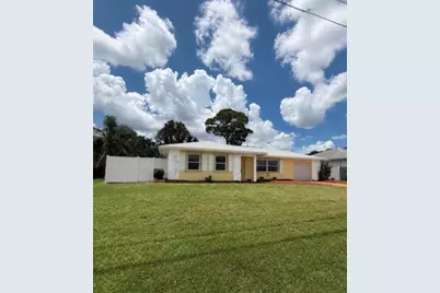 772 SE Thornhill Drive, Port Saint Lucie, FL 34983 - Photo 1