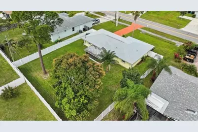 772 SE Thornhill Drive, Port Saint Lucie, FL 34983 - Photo 16