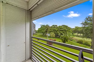 625 Oaks Dr, Pompano Beach, FL 33069 - Photo 24