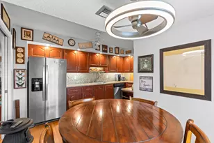 625 Oaks Dr, Pompano Beach, FL 33069 - Photo 6