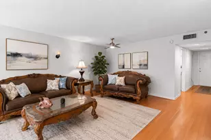 625 Oaks Dr, Pompano Beach, FL 33069 - Photo 14